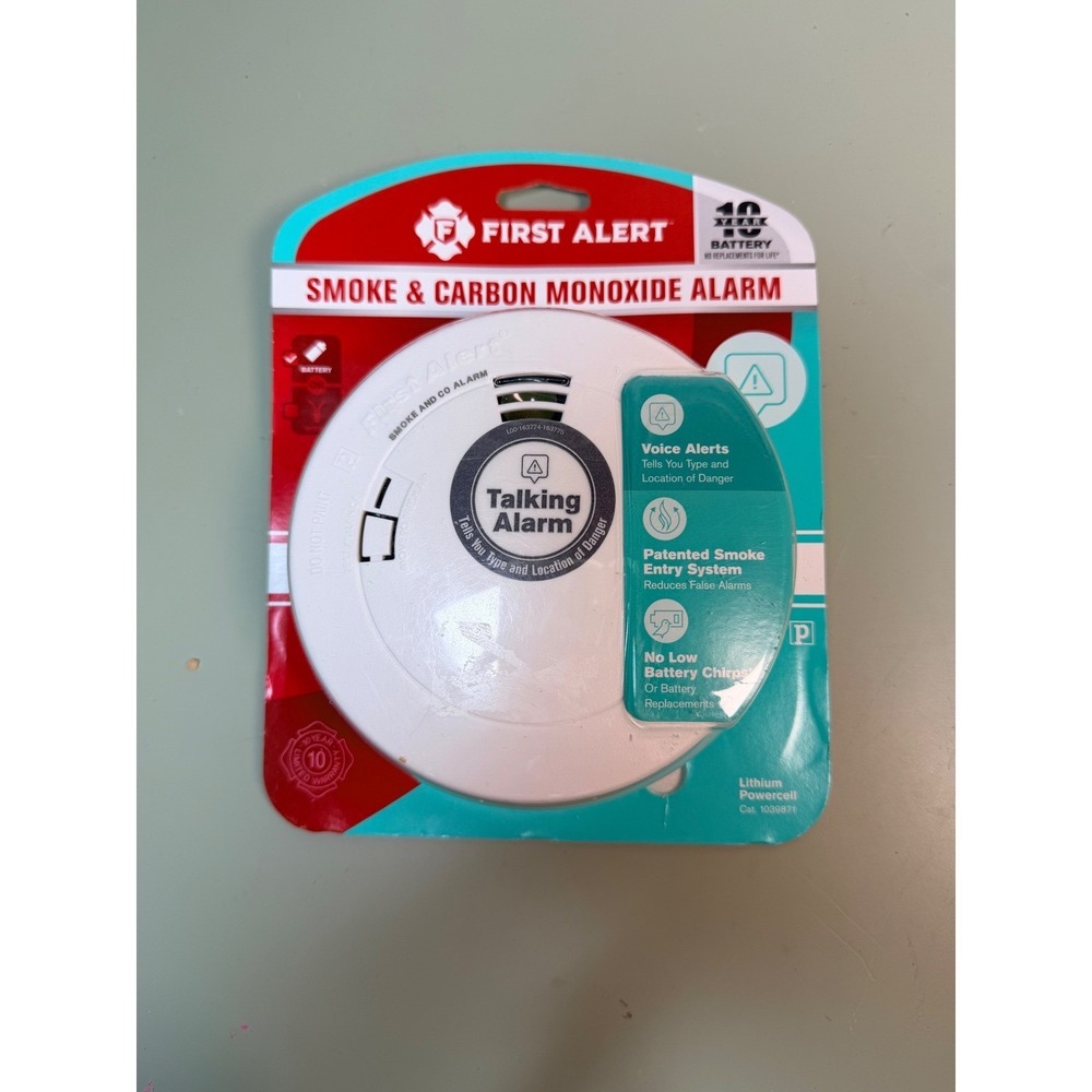 First Alert Smoke Carbon Monoxide Alarm PC1210V White New 10 Year Battery Safety